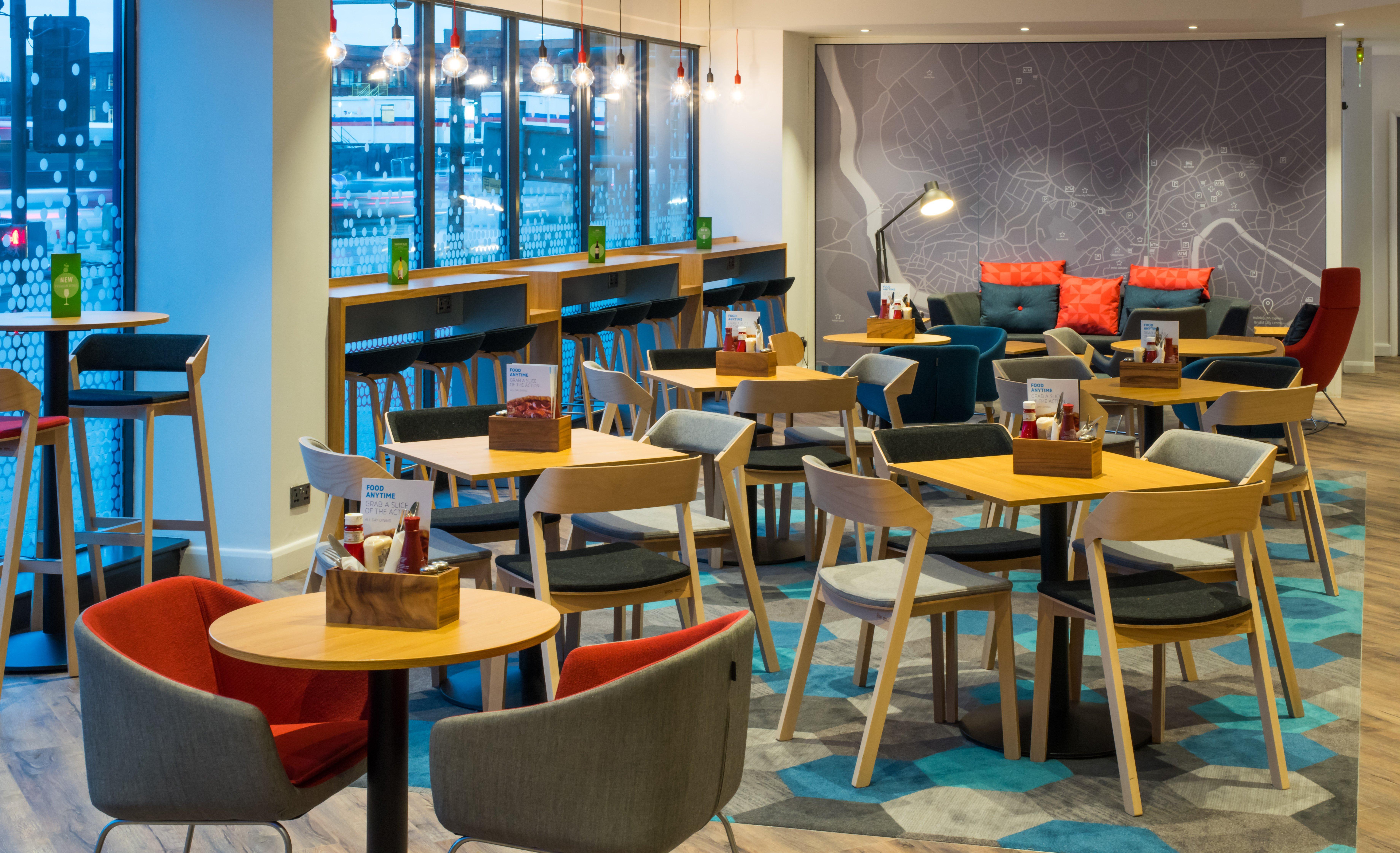Holiday Inn Express Bristol City Centre By Ihg Ngoại thất bức ảnh